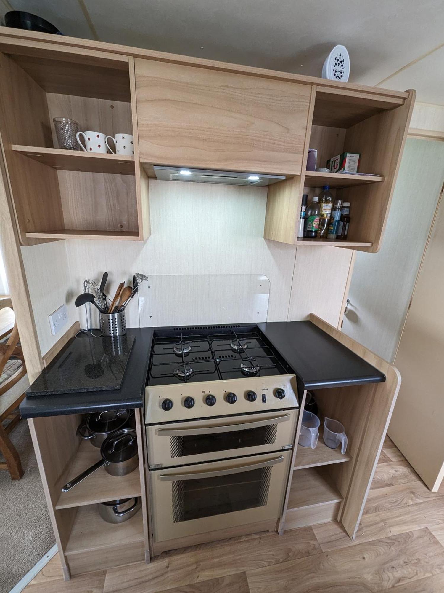 3 Bedroom Caravan, Sleeps 8 Lyons Lido Beach Prestatyn Exterior photo